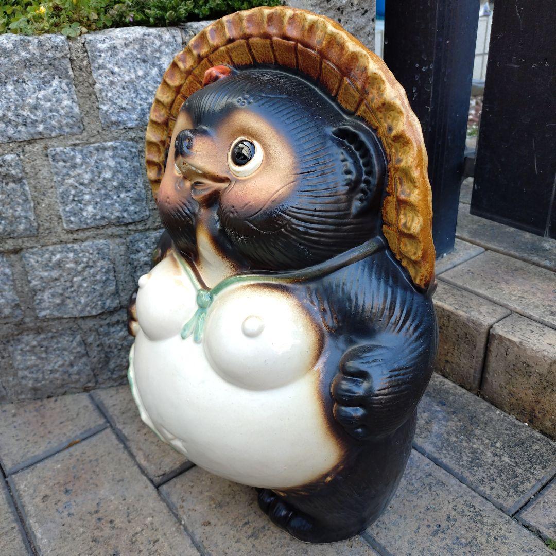 信楽焼　メス狸　女の子狸　高さ41cm