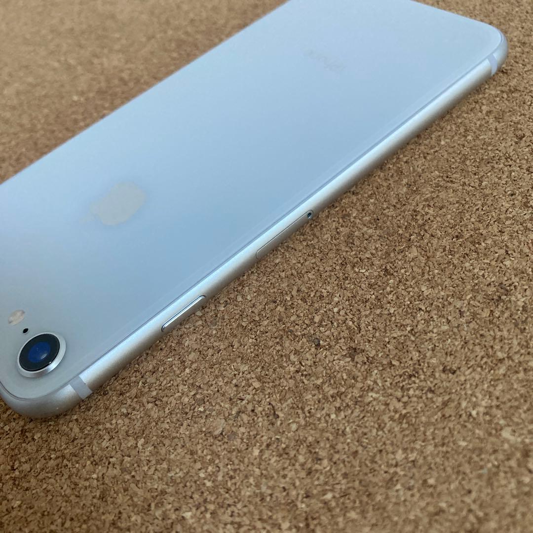 952【早い者勝ち】電池ほぼ新品☆iPhone8 64GB SIMフリー☆