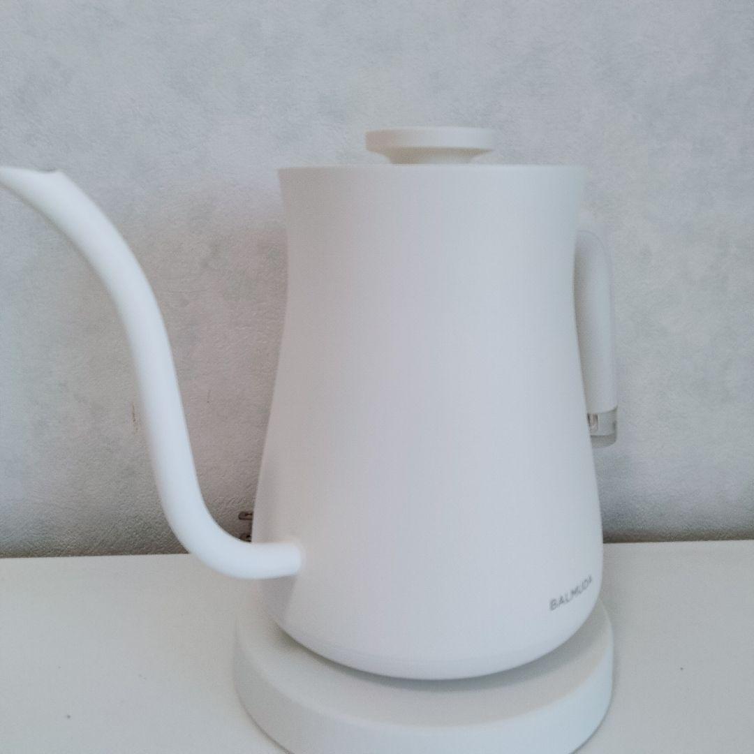 【中古美品】BALMUDA バルミューダ　電気ケトル　ホワイト　838