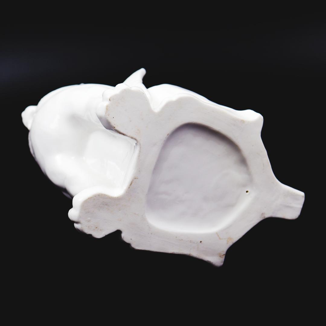 白磁 獅子 置物