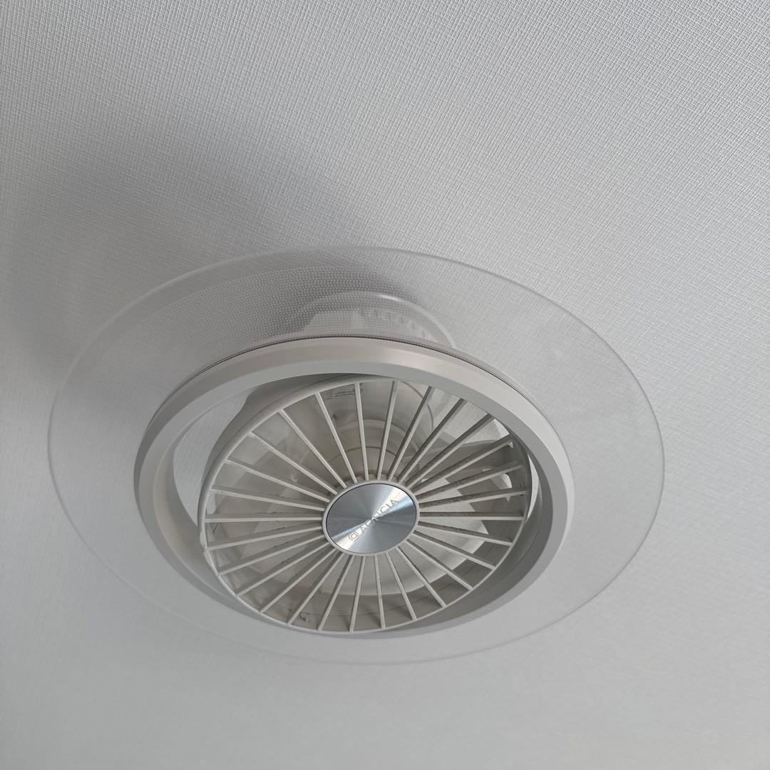 AONCIA Luma Flow シーリングファンライト