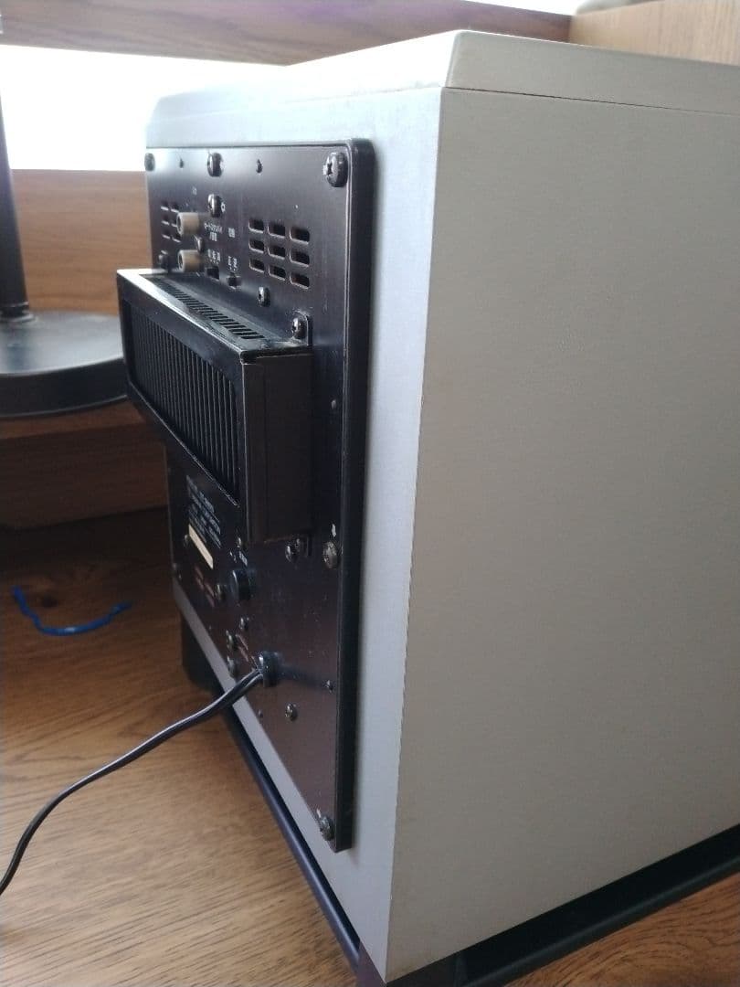 ヤマハ サブウーファーシステム YST-SW015 シルバー色