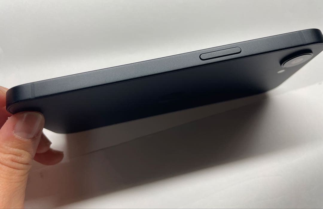 T*i様 最終値下げ 美品 Apple iPhone 16 128GB ブラック
