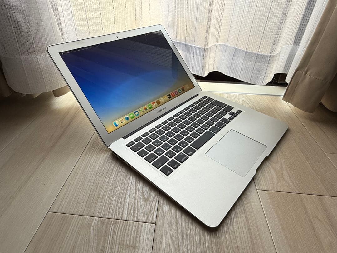 MacBook Air 13インチ シルバー 256GB