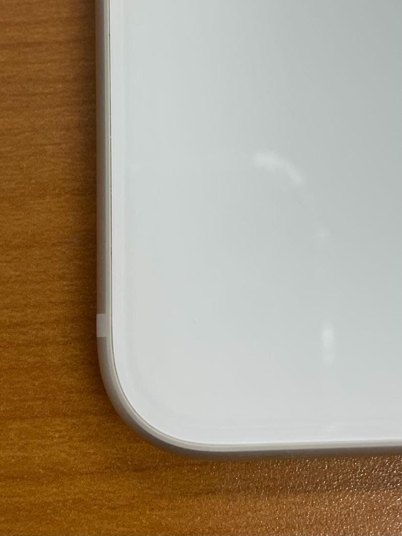 動作確認済み iPhone SE 第三世代 64GB ID:B9193