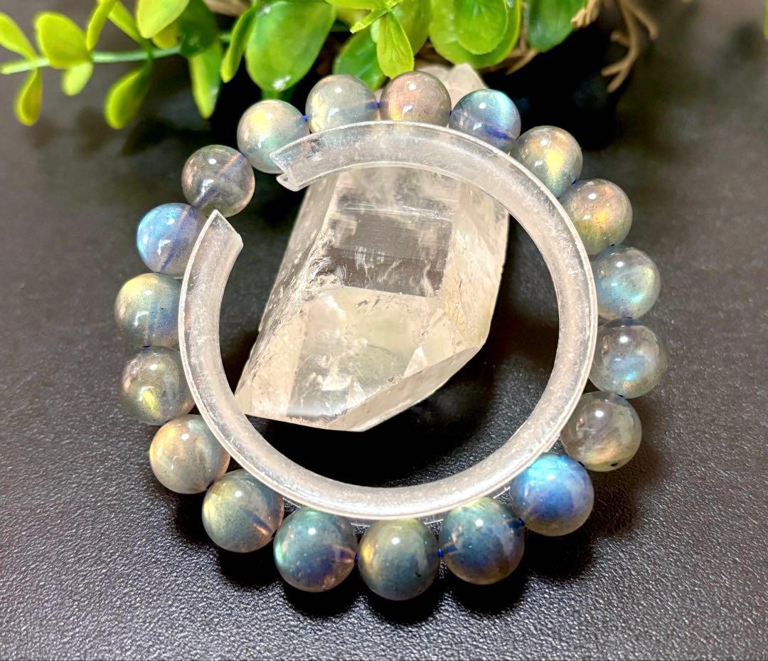 究極品質　神秘的な輝き　幻のオーロラブルーラブラドライトのブレス　10.8㎜