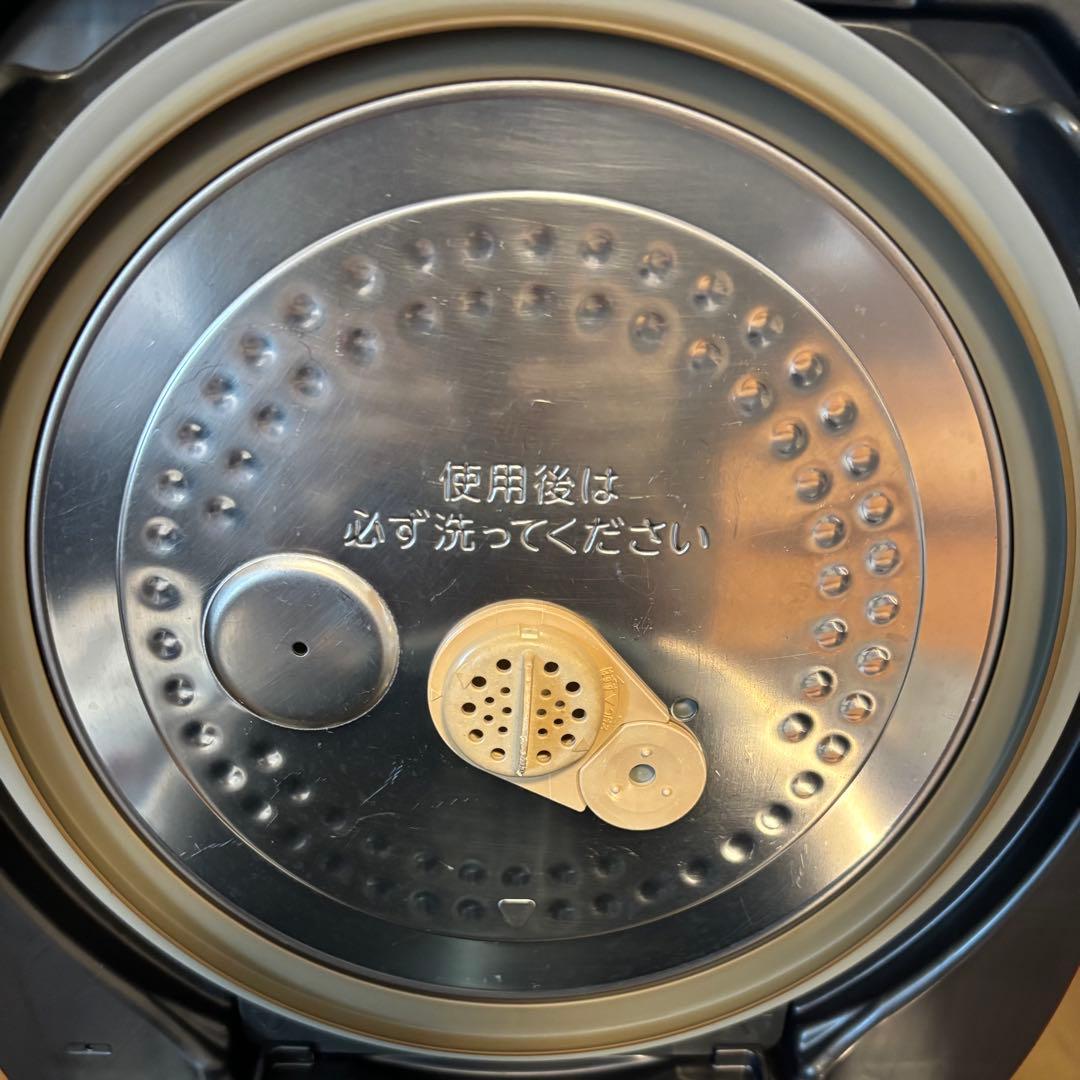 TOSHIBA 真空圧力IH炊飯器 RCー18E6VS