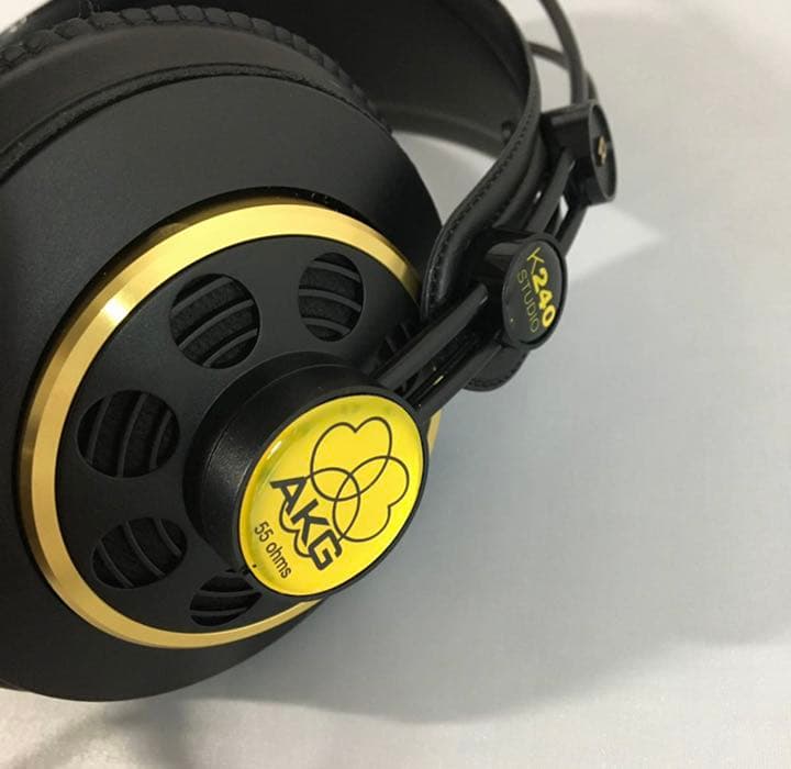 ●AKG K240 Studio セミオープン ヘッドホン モニター スタジオ