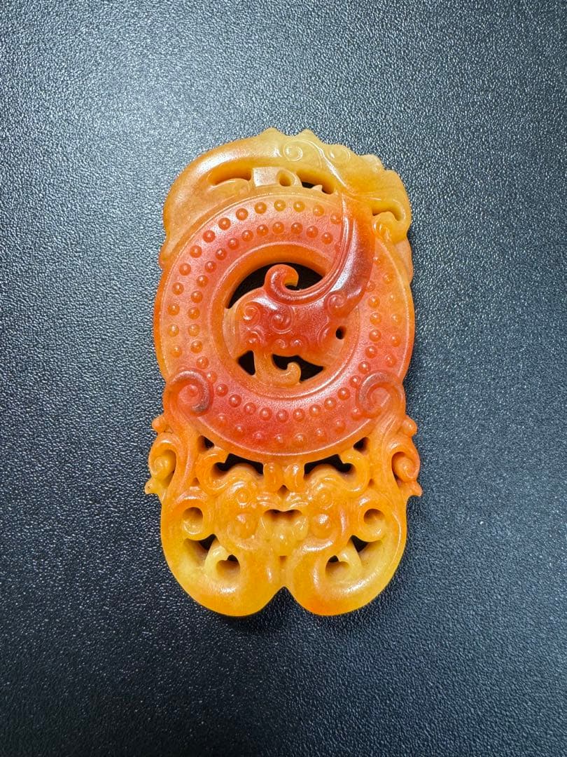 新疆産和田玉 龍と鳳凰 玉璧 本玉 玉彫 時代物 お守り 極細工 旧家蔵出し