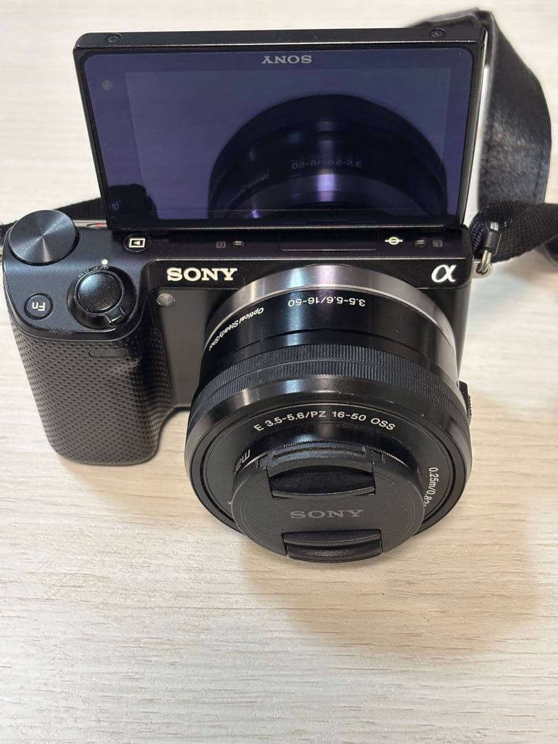 SONY α ミラーレス一眼カメラ　NEX-5R ショット数2955回