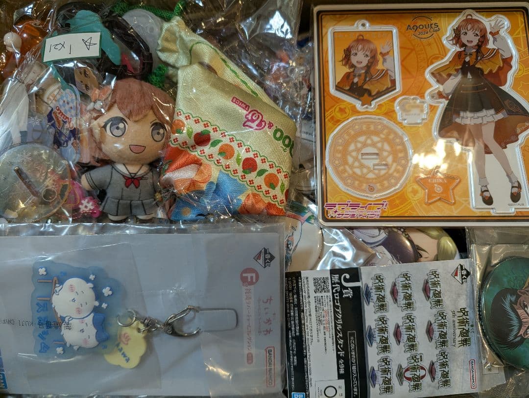 ６００点以上　１００サイズ　ノンジャンル　大量　缶バッジ　まとめ売り