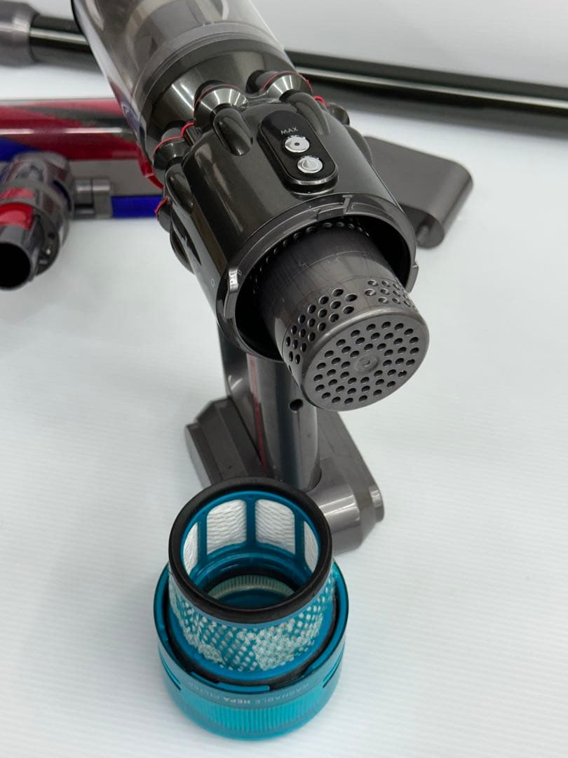 中古　美品　ダイソン　掃除機　SV21 本体　ヘッド　パイプ　純正バッテリー付き