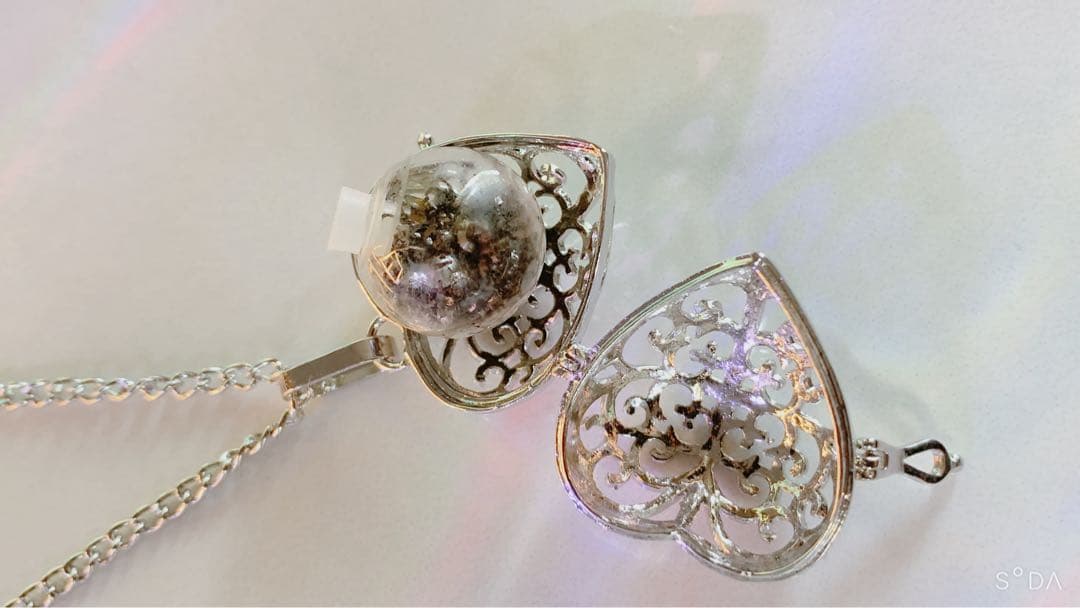 本物の流れ星の粉⭐️隕石の粉＆ラインストーン入り開運ネックレス✨最高峰宇宙の隕石⚜️