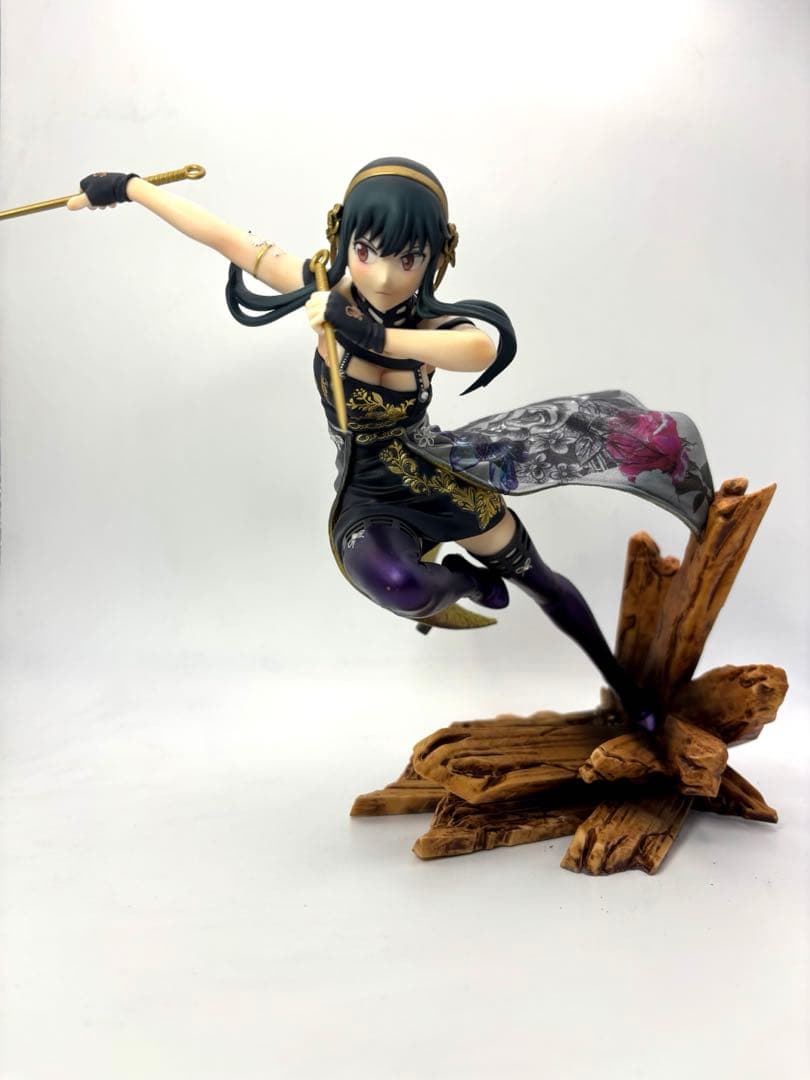 宴*様 スパイファミリー　ヨルフォージャー　フィギュアリペイント