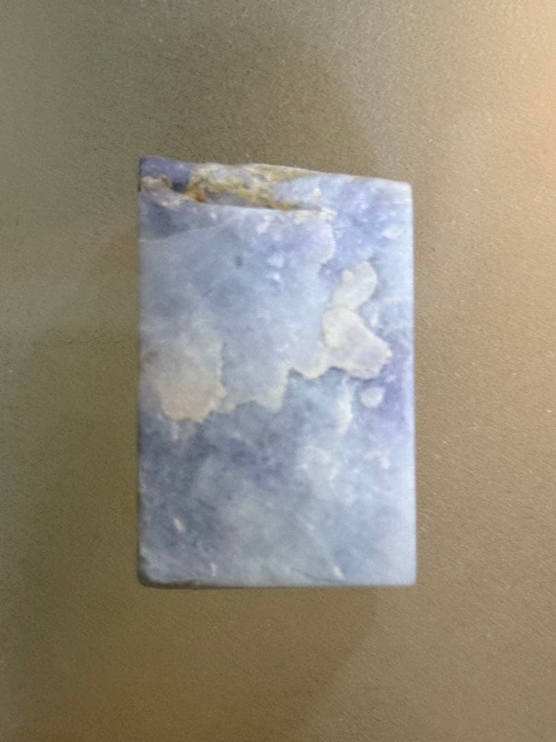 【希少・糸魚川産】ラベンダー翡翠 原石 69g