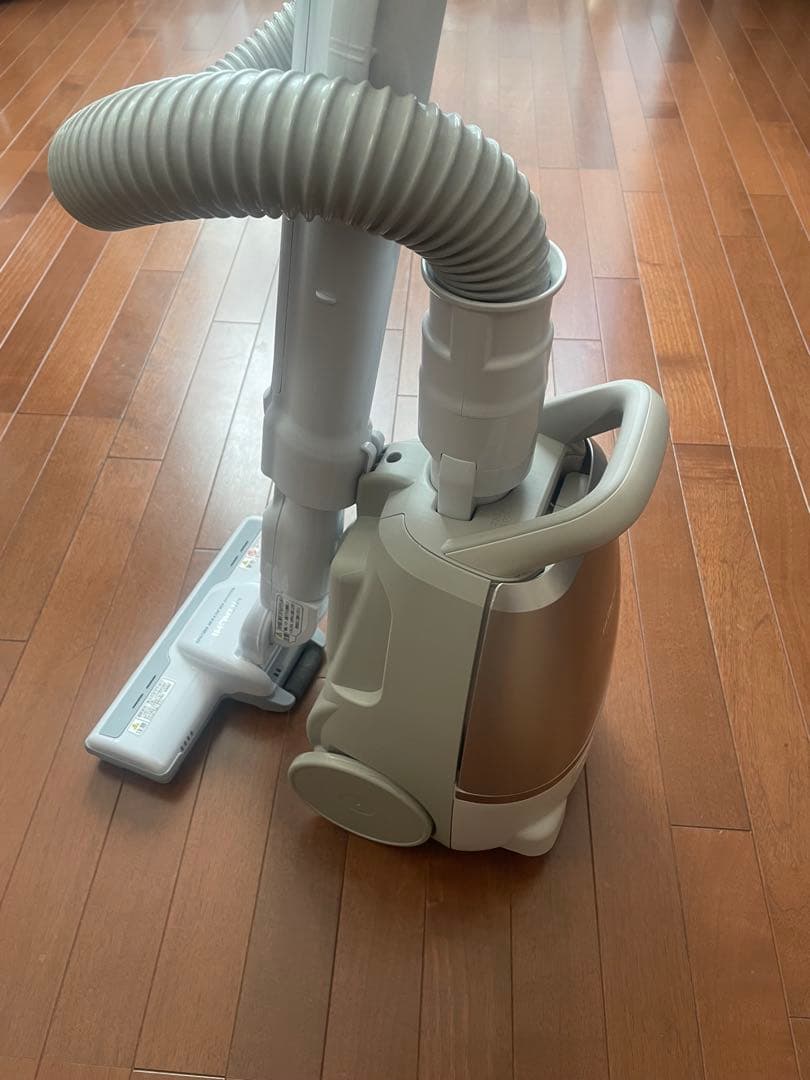 日立紙パック式クリーナー