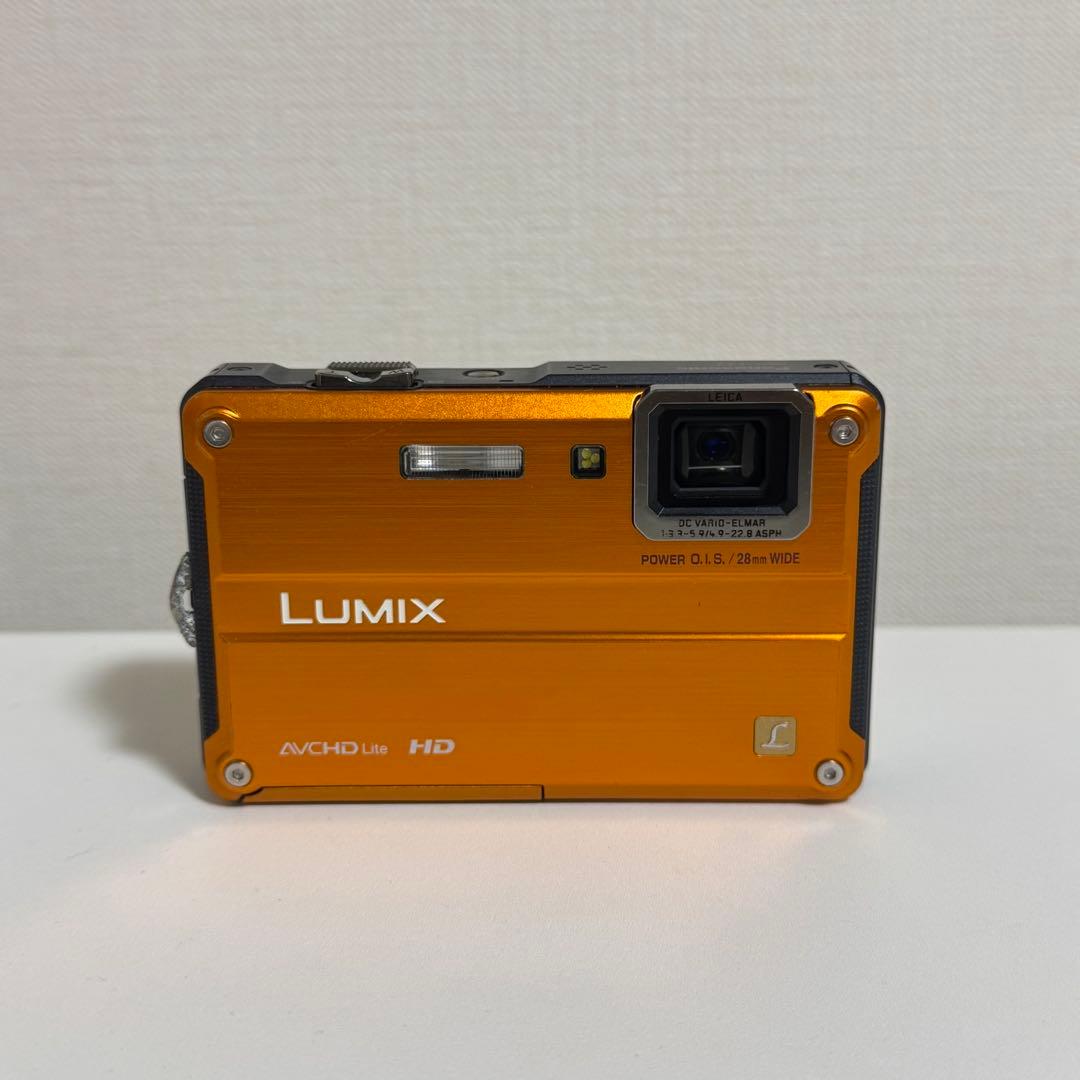 「ジャンクコンデジセット」(RICOH R8 , LUMIX DMC-FT2)