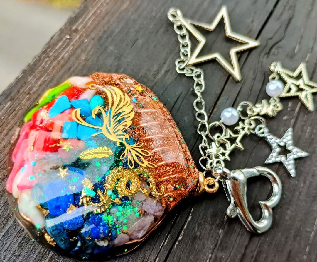 龍&鳳凰✧貝殻型のオルゴナイト✧バックチャーム♥Milkyさま♥専用です