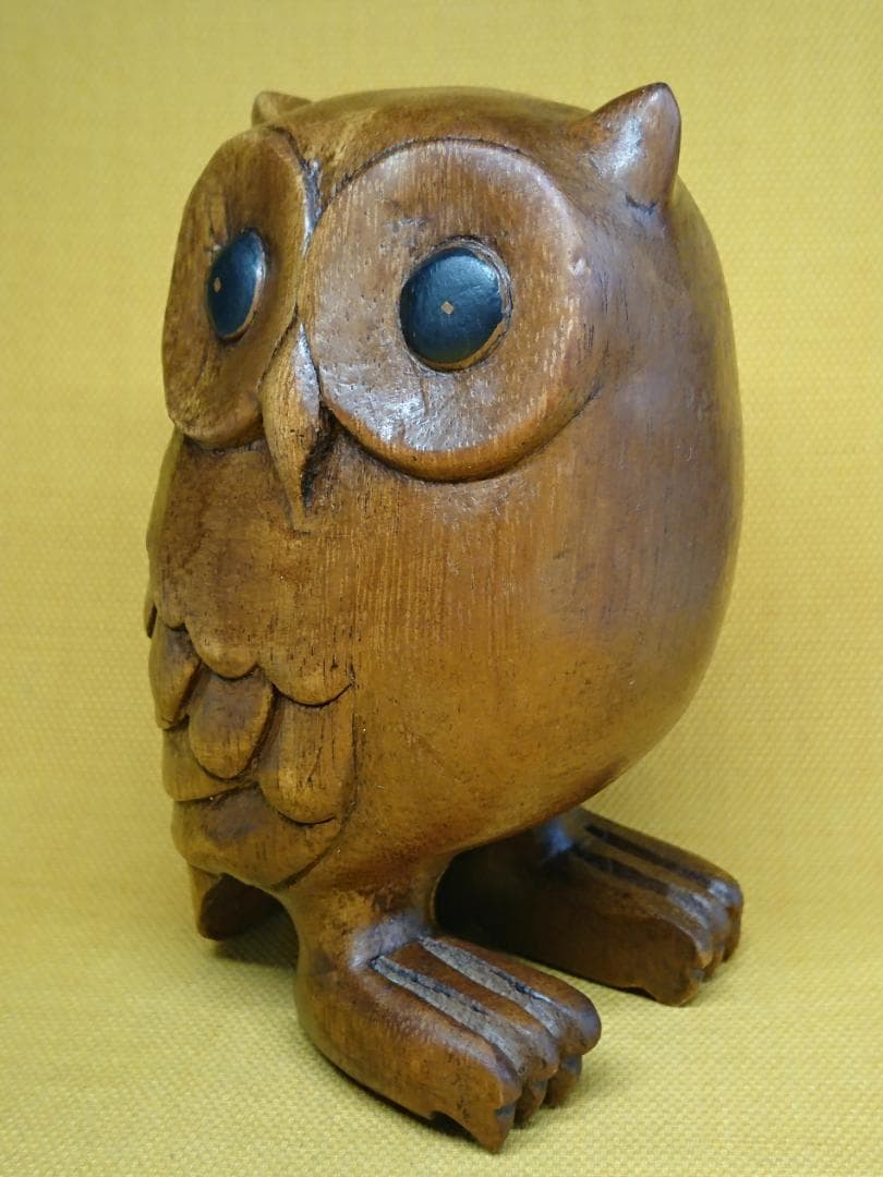 フクロウ　梟　木彫　オブジェ　置物　インテリア　工芸品　美術品　A3196