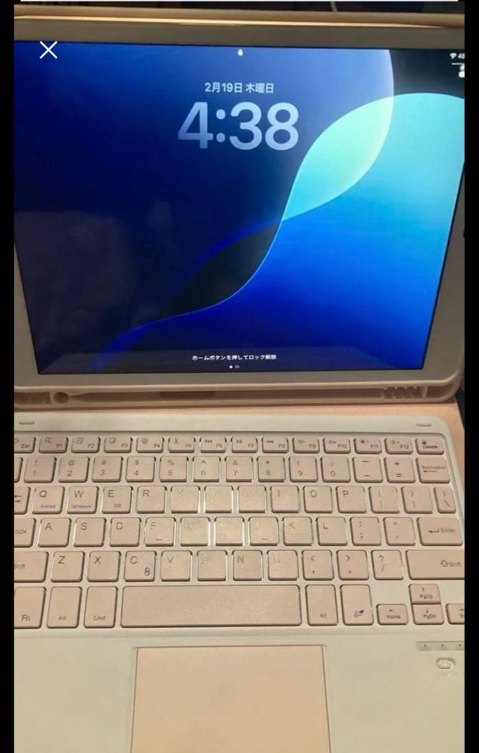バッテリー90% ipad 7世代 ゴールド　simフリー　キーボードまとめ売り