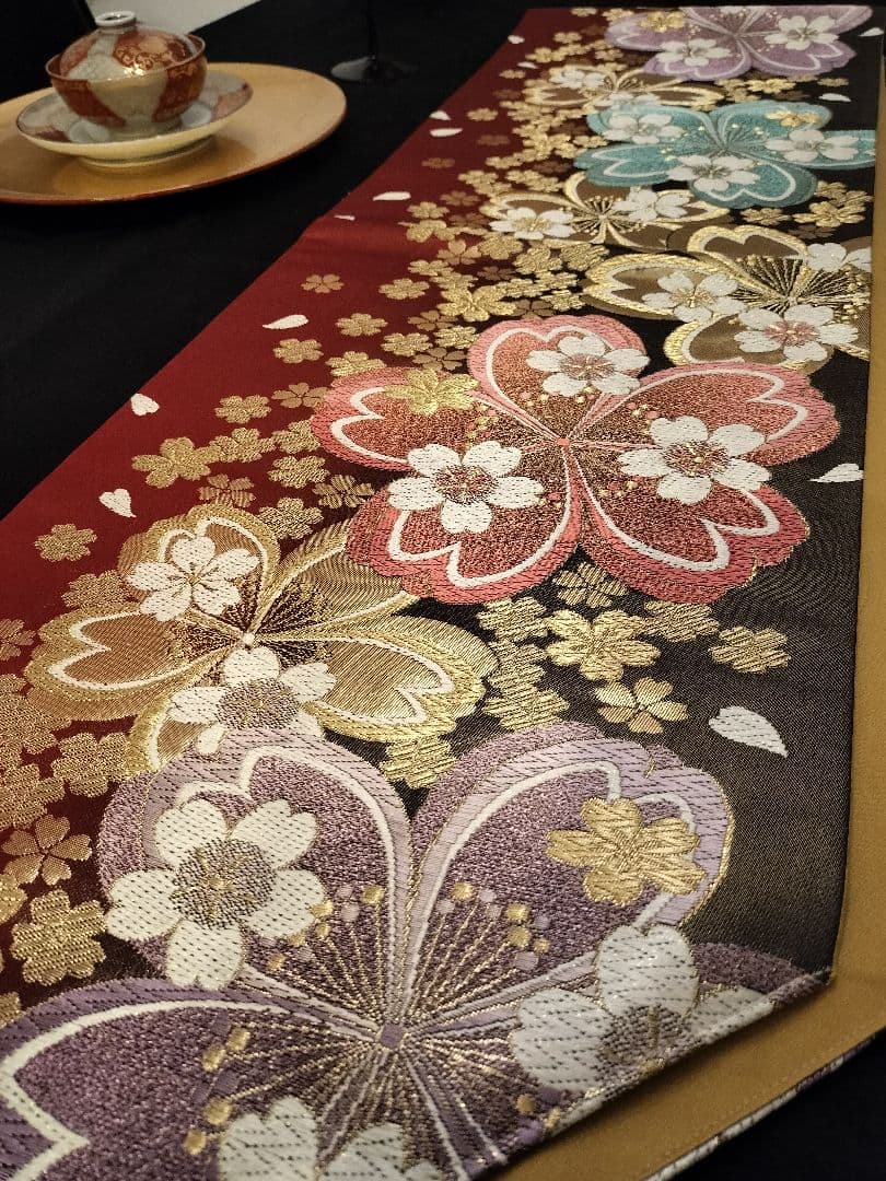 A958★逸品‼️豪華刺繍‼️ひな祭り‼️テーブルランナー2m2cm