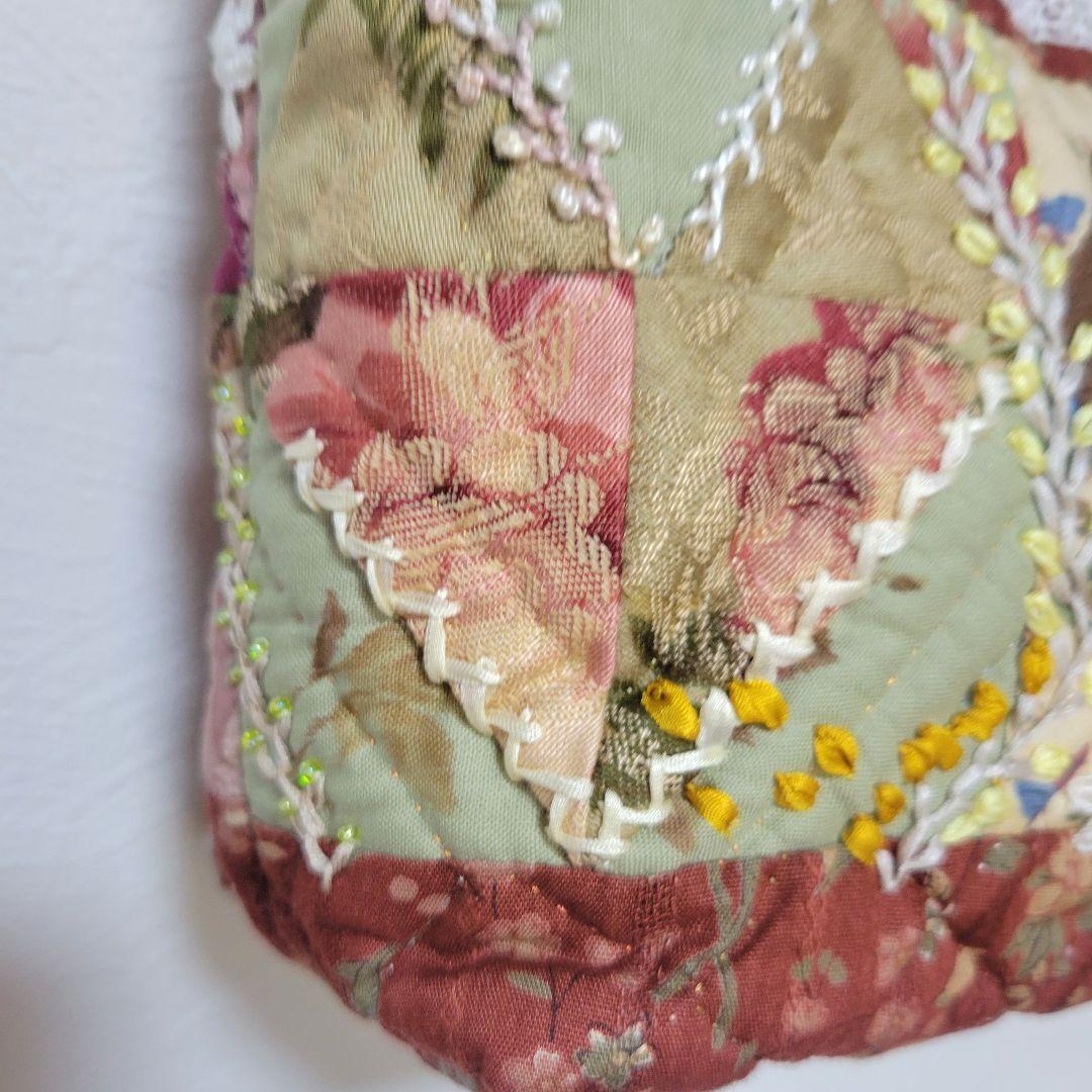 ビクトリアンな感じのバック　パッチワーク　刺繍バック