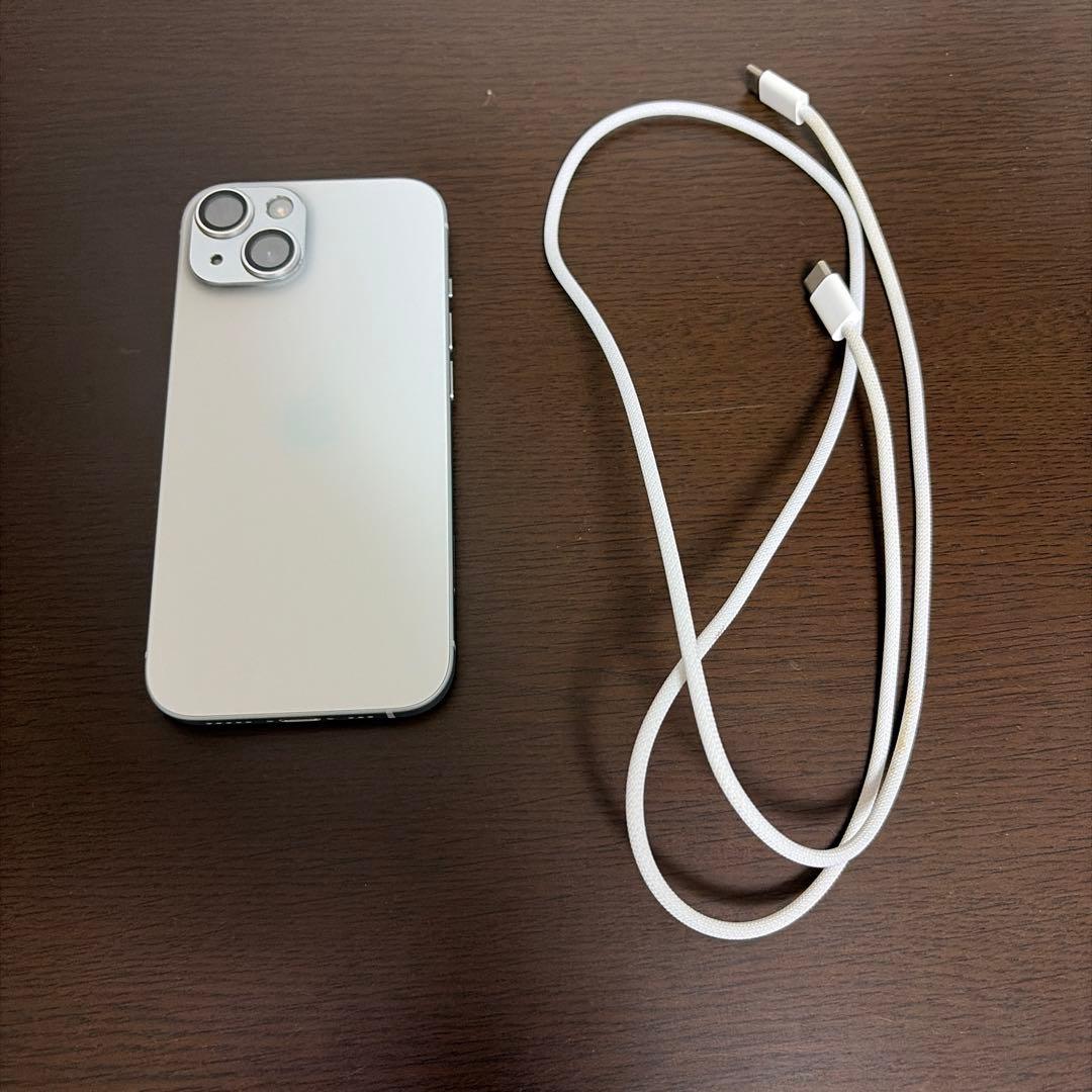 【美品】iPhone15 SIMフリー 本体/充電ケーブル 128GB