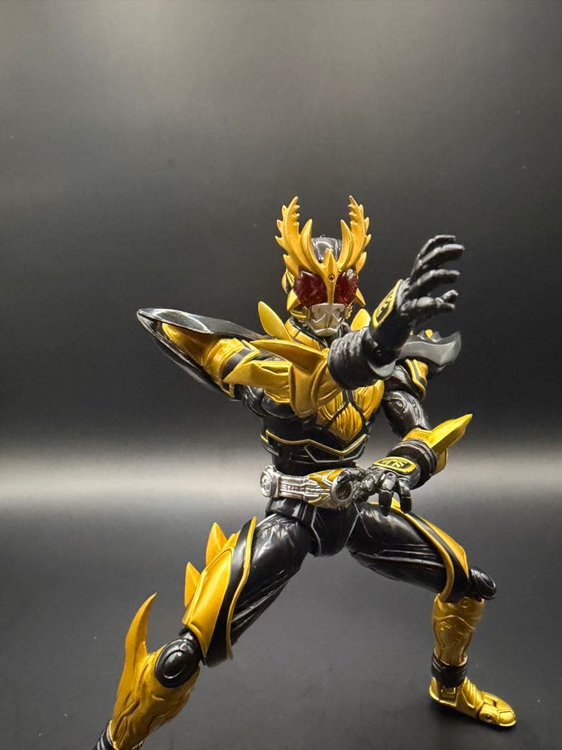 s.h.figuarts 仮面ライダー クウガ アルティメット