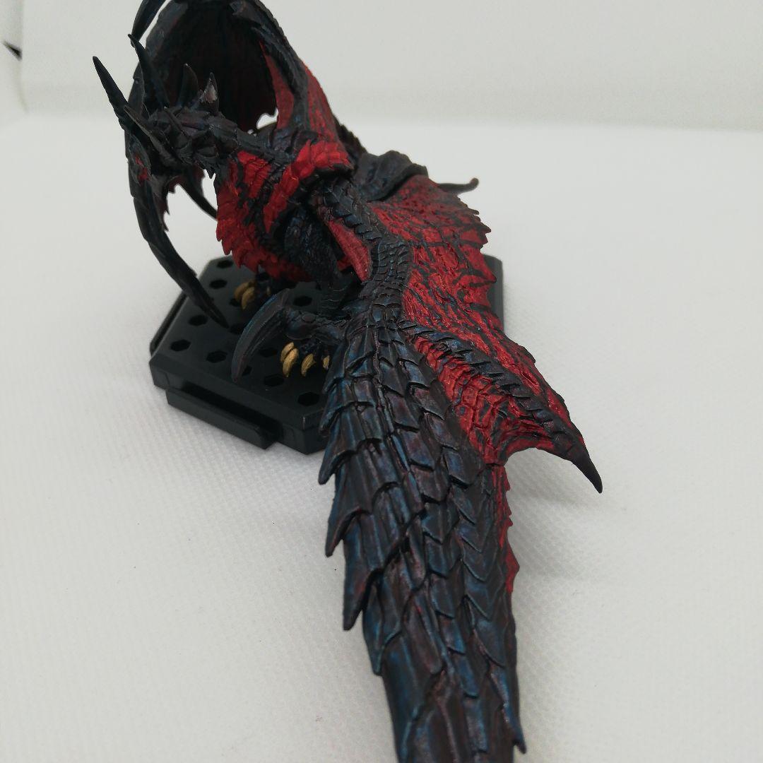 原初を刻むメルゼナ【血氣蝕烈状態】リペイント フィギュア