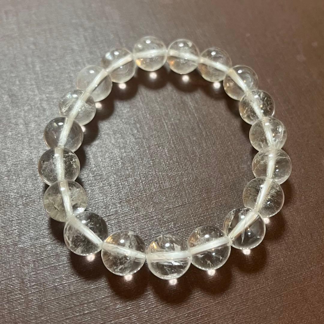 つき になります.:✽