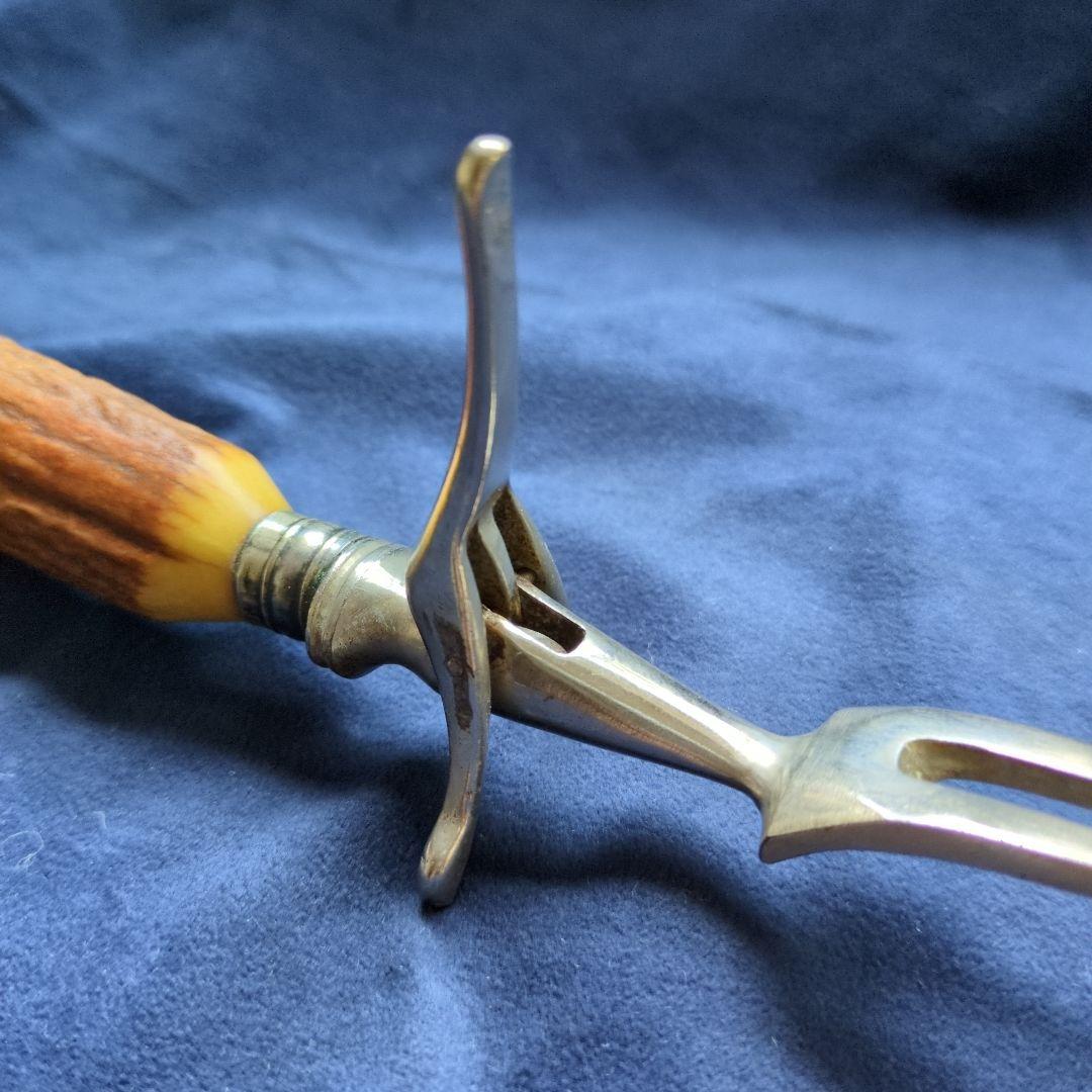 イギリス　アンティーク　カービングフォークA　肉用　アウトドアフォーク　鹿の角