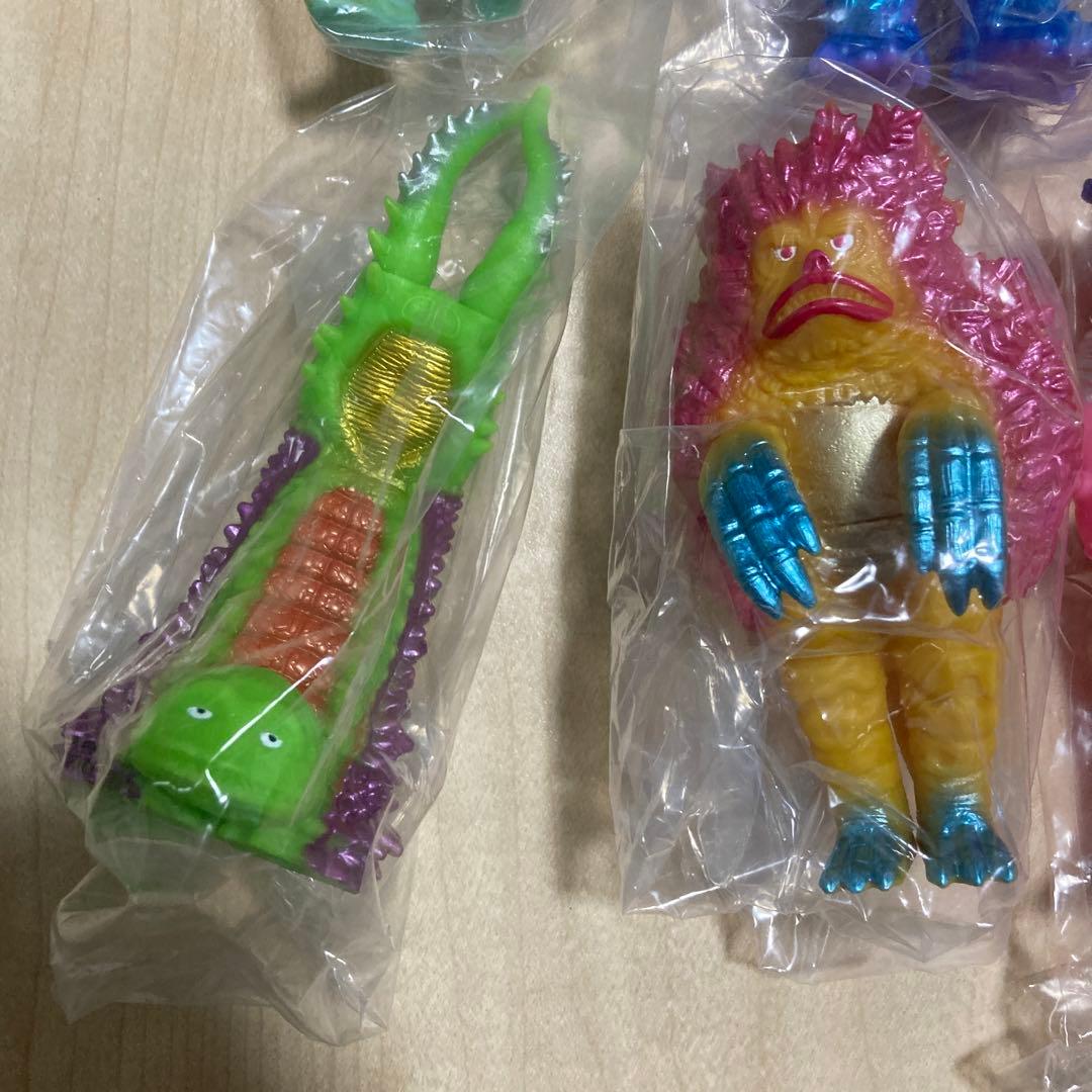 PPIH KAIJU COLORS カイジュウカラーズ　全8種　コンプリート