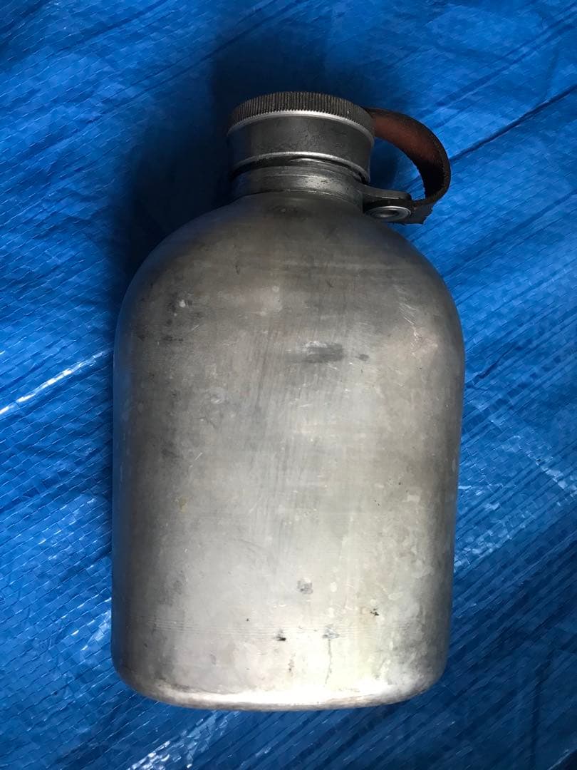 ドイツ軍放出品　キャンティーン　アルミ水筒