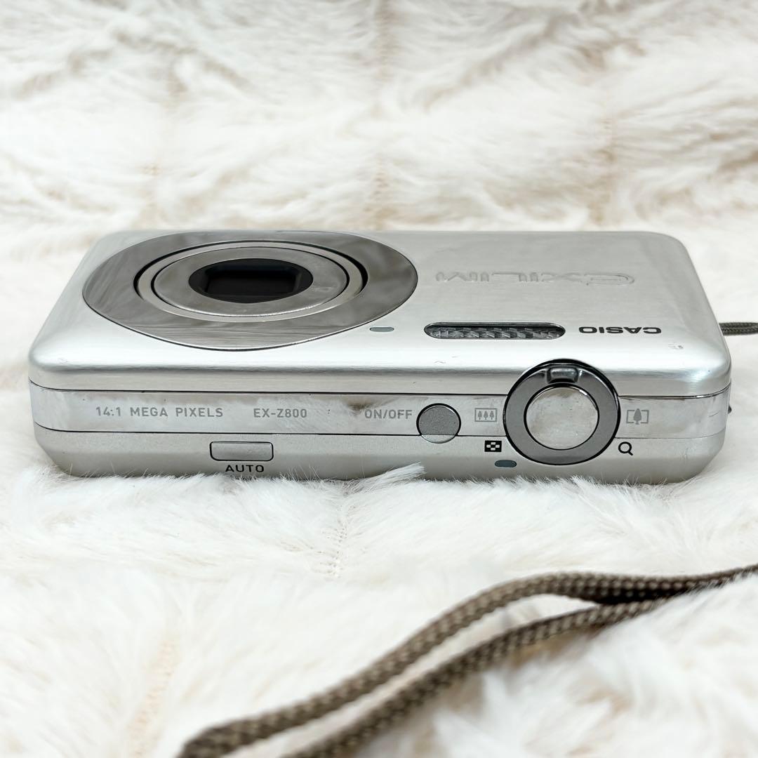 CASIO EXILIM EX-Z800 シルバー