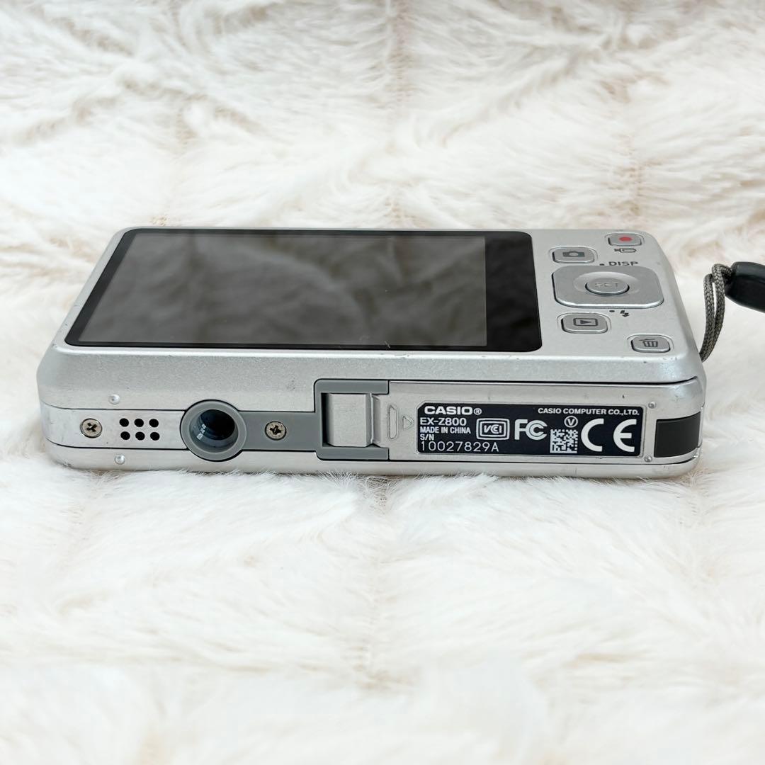 CASIO EXILIM EX-Z800 シルバー