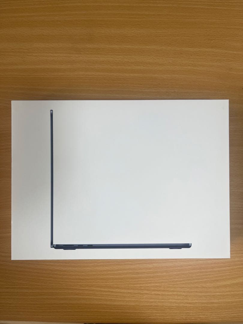 MacBook Air 13インチ M4 16GBメモリ 512GBストレージ