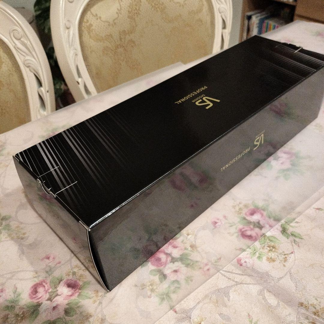 ヘアアイロン　プロ　スチーム3倍 箱美品　新品未使用　ヴィダルサスーン