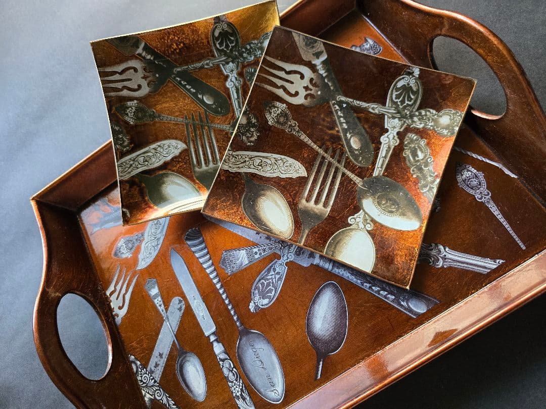 アンティーク調 イタリアセレクトショップカトラリー柄トレーとプレートセット皿