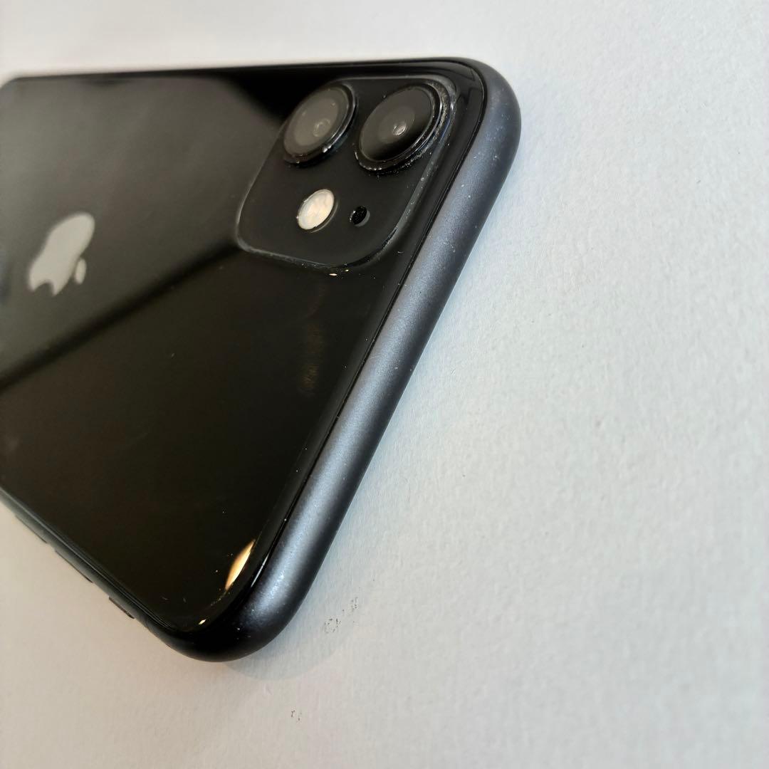 Apple iPhone 11 ブラック 本体　128gb