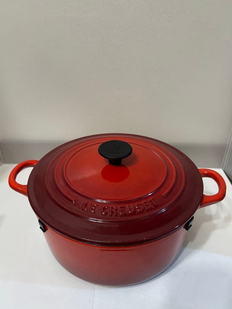 ル・クルーゼ LECREUSET ココット・ロンド 22cm 両手鍋