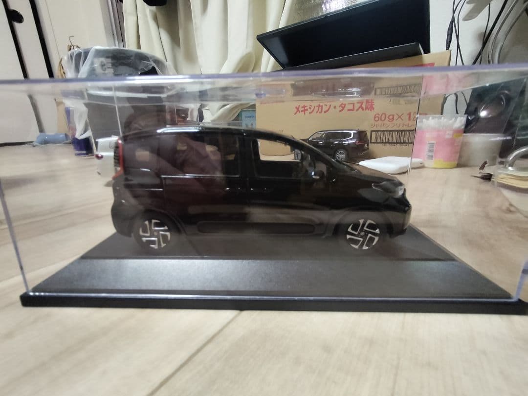 トヨタ シエンタ カラーサンプルミニカー 非売品 模型