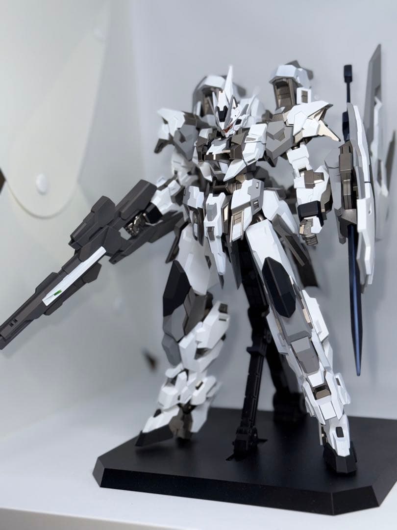 完成品　海外製　1/100 エストエイル　妖精の羽衣　MG SNAA 無限新星