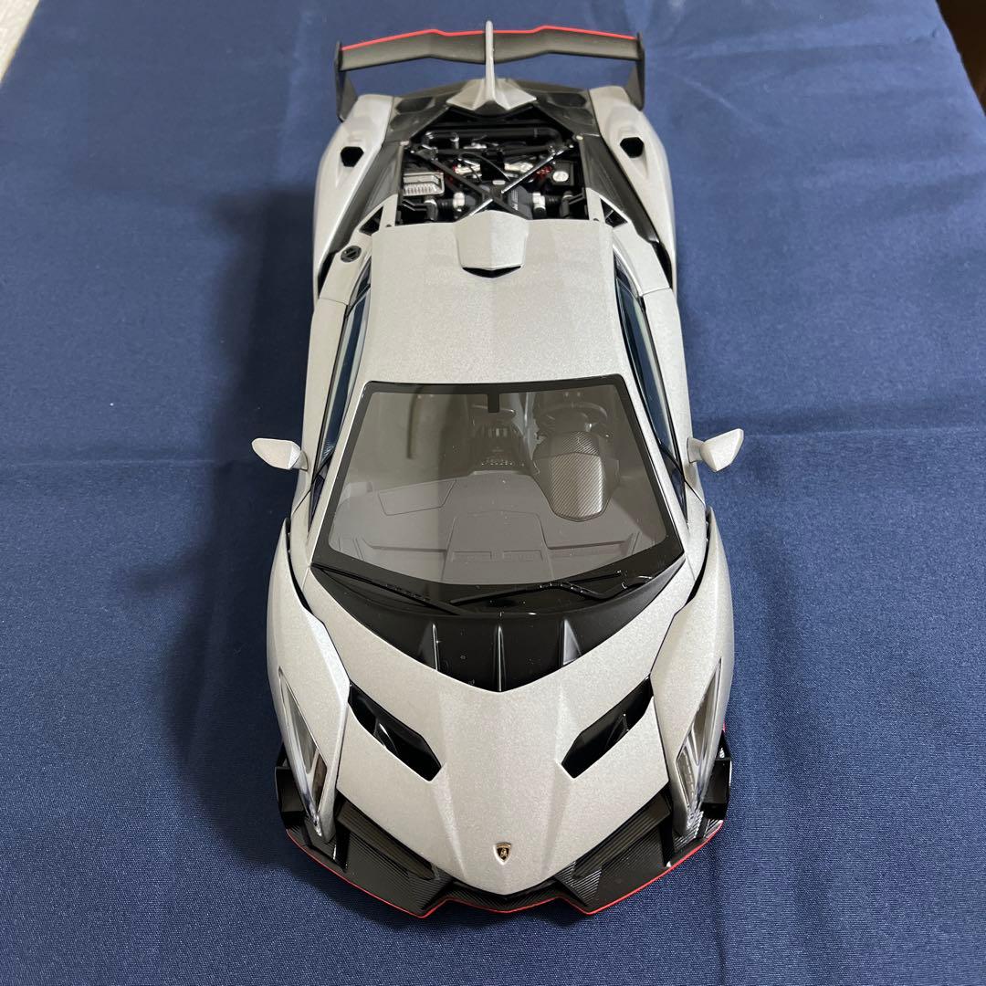 AUTOART ランボルギーニ ヴェネーノ 1/18