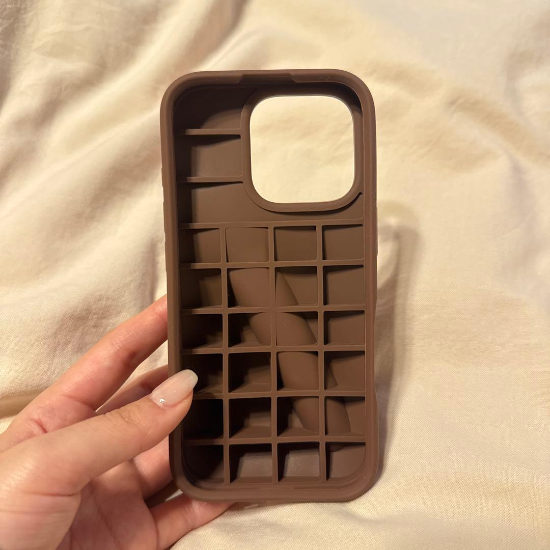 rhode iPhone16pro caseリップ付き