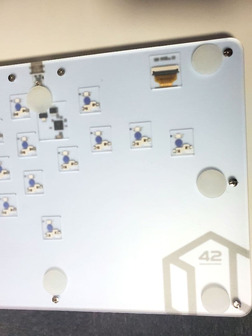 Haute42 COSMOX R16 レバーレス　キースイッチ換装 指サック