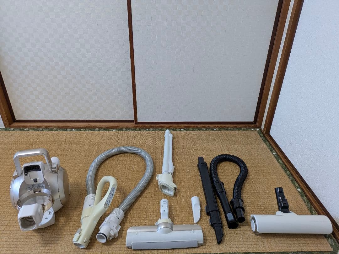 TOSHIBAサイクロン掃除機