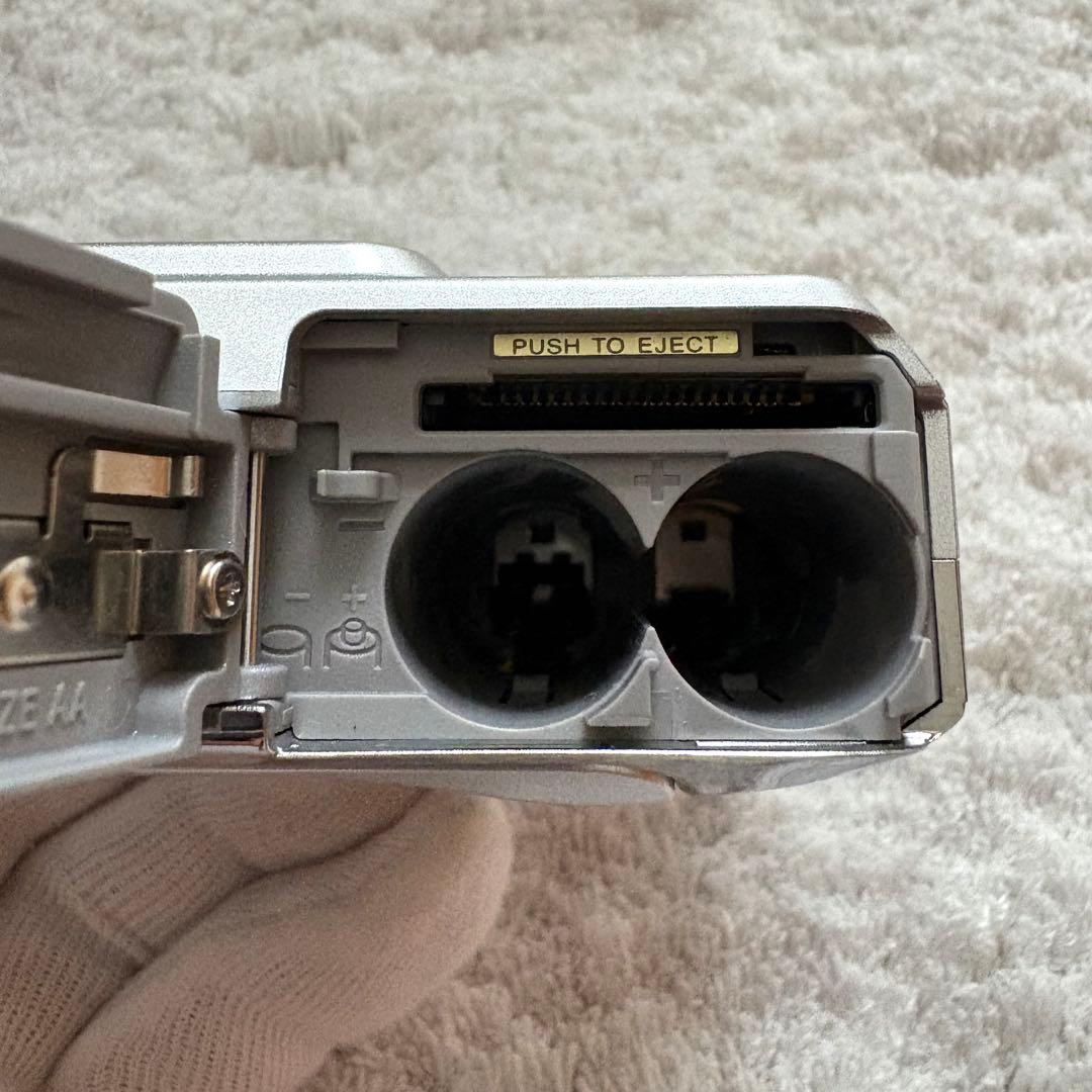 美品【動作品】FUJIFILM 富士フイルム FinePix A500 シルバー