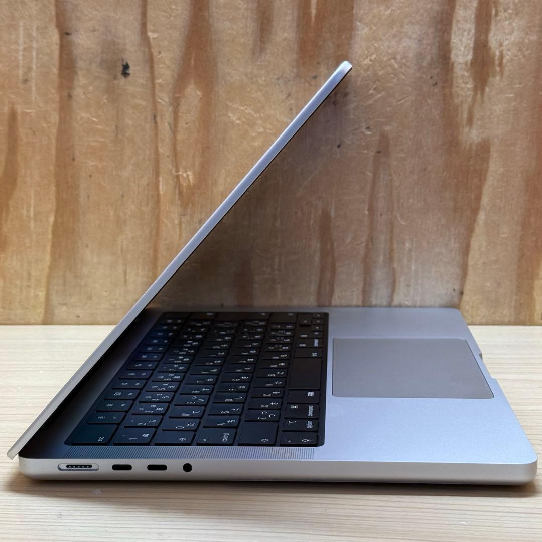 MacbookPro M1 Pro 2021 32GB SSD1TB充放電84回