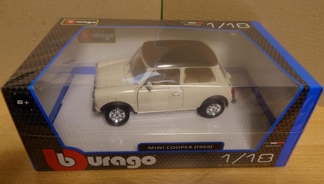 1/18 ミニクーパー Mini Cooper 1969 ダイキャスト製ブラーゴ