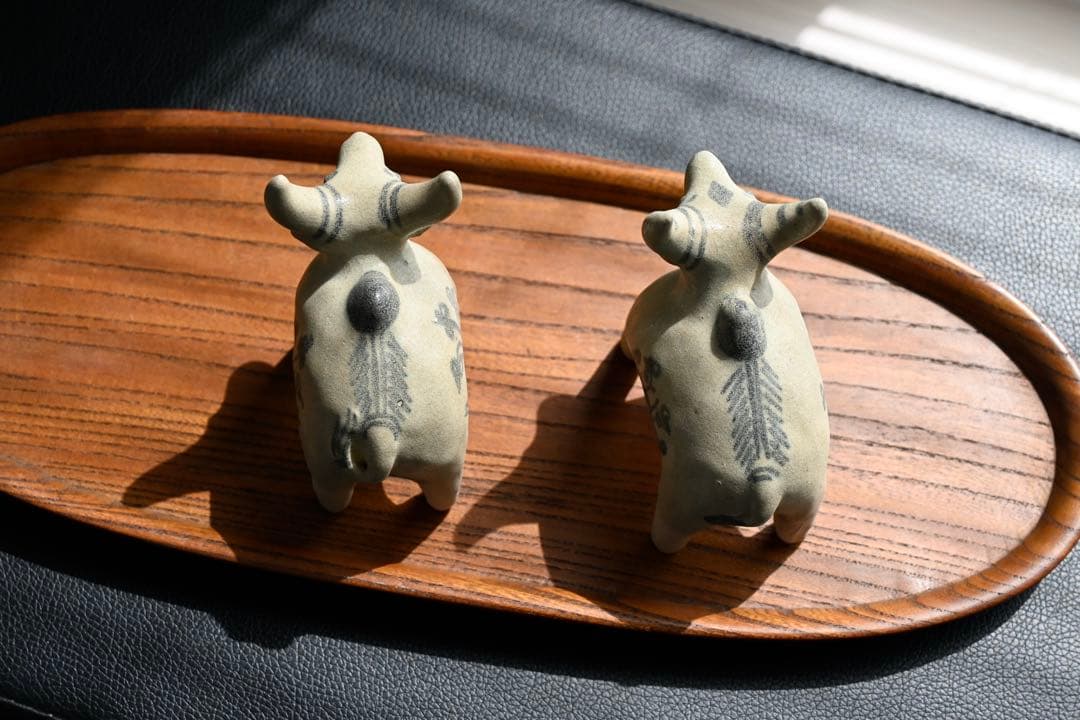 安南染付牛 一対 置物